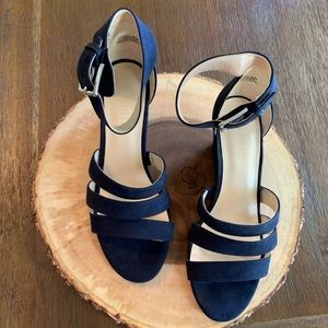 Nine West 6.5 blue heels like new